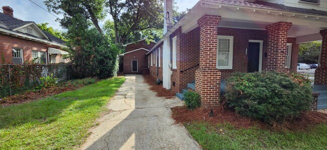 Foto del edificio - 4 bedroom home in Midtown Columbus