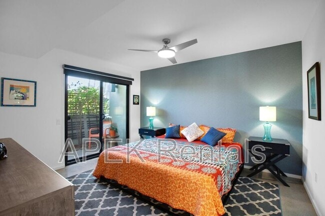 Building Photo - 353 N Hermosa Dr