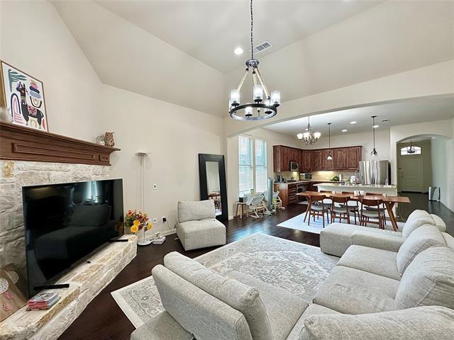 Foto del edificio - 5816 Cranbrook Ln