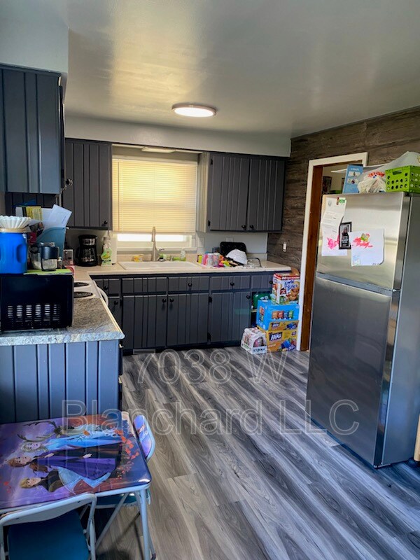 Foto principal - 156 E Maple St
