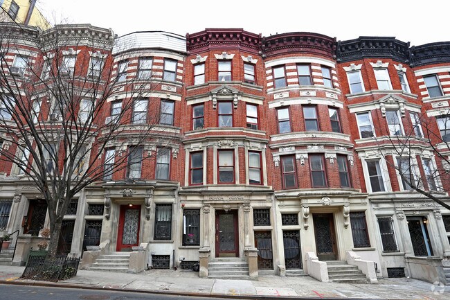 Building Photo - 469 W 141st St