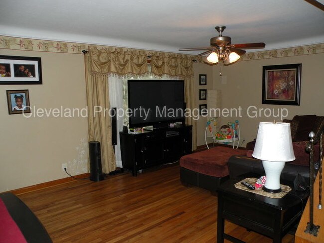 Building Photo - 1611 Warrensville Center Rd