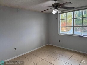 Building Photo - 4808 N State Rd 7