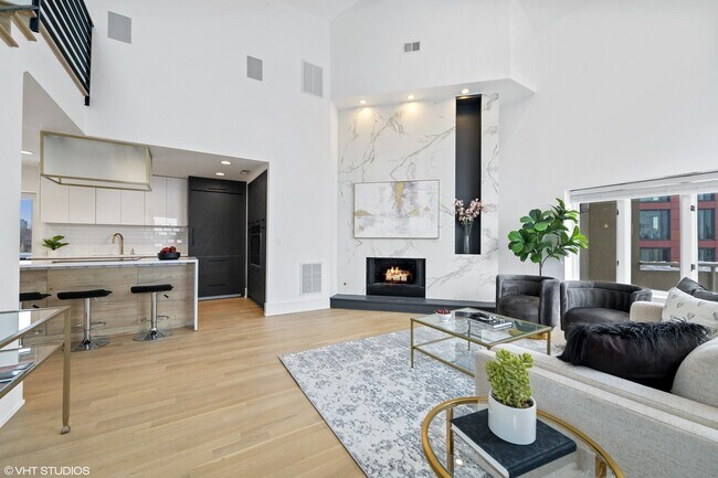 Foto del edificio - 885 W Lill Ave