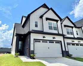 Building Photo - 4833 Chatelet Dr