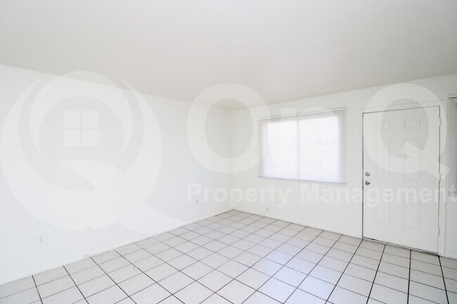 Foto del edificio - 4017 W Reade Ave