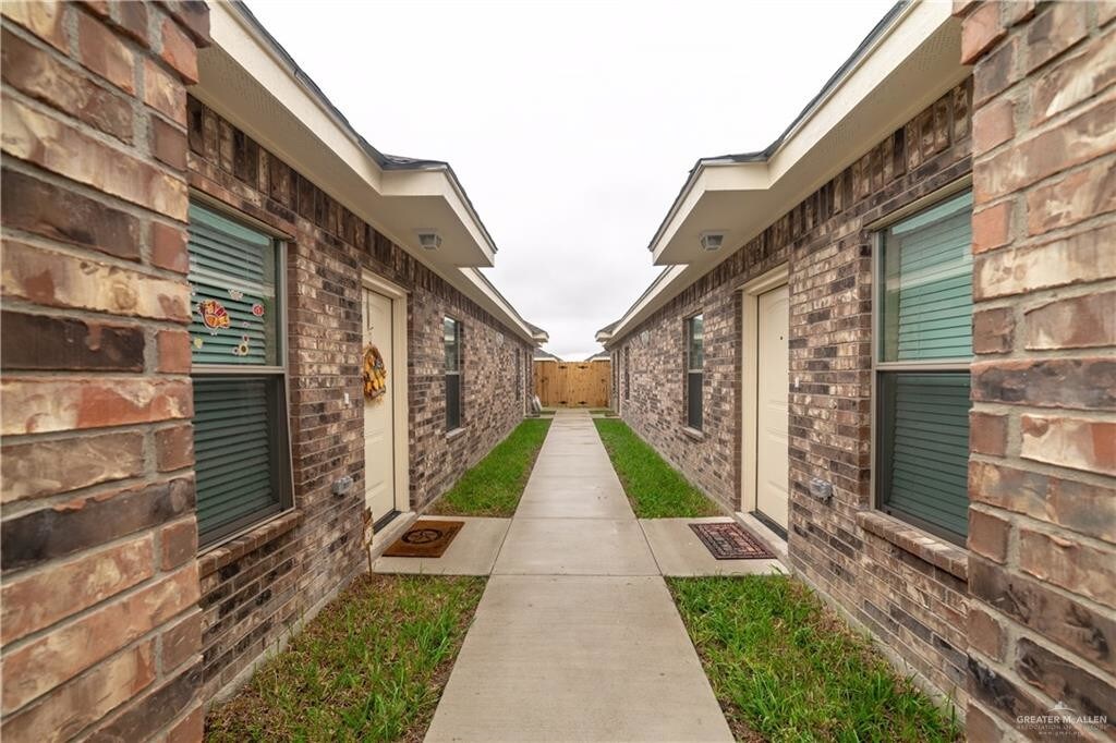 2602 W Eisenhower Ave, Alton, TX 78573 Apartment for Rent in Alton