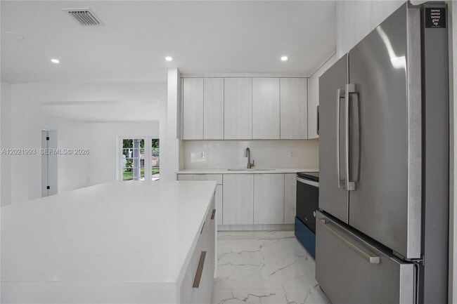 Photo - 630 W 72nd Pl House