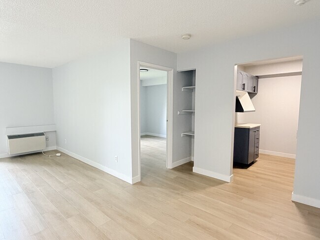Photo du bâtiment - 2950 Elsmere Ave