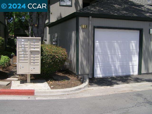 Building Photo - 770 Chadwick Ln