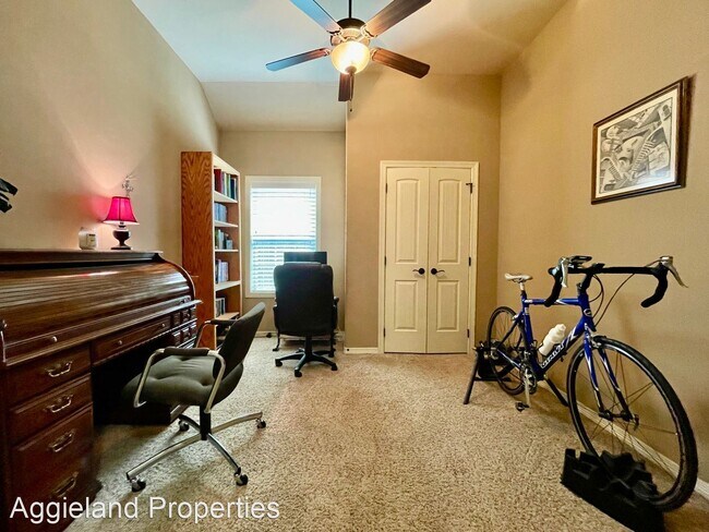 Foto del edificio - 3 br, 2 bath House - 4281 Rock Bend
