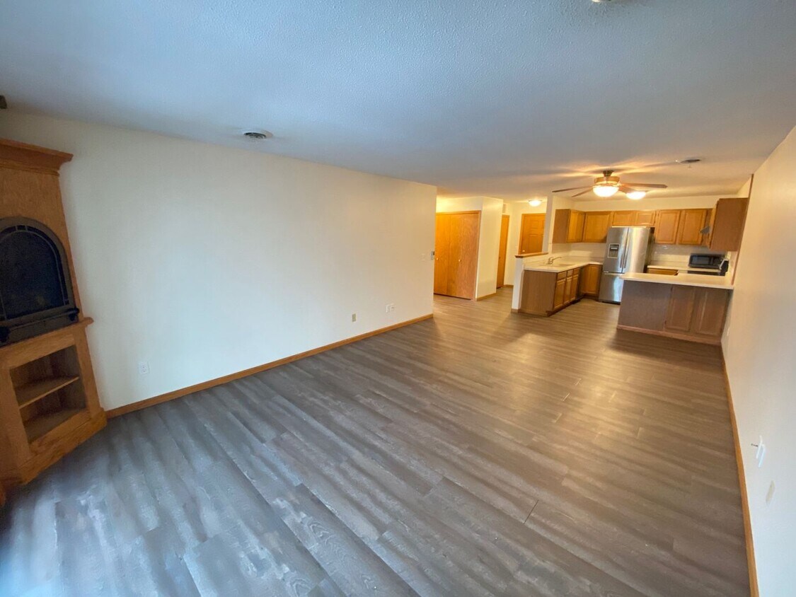 2600 75th St E Unit 215, Inver Grove Heights, MN 55076 Condo for Rent in Inver Grove Heights
