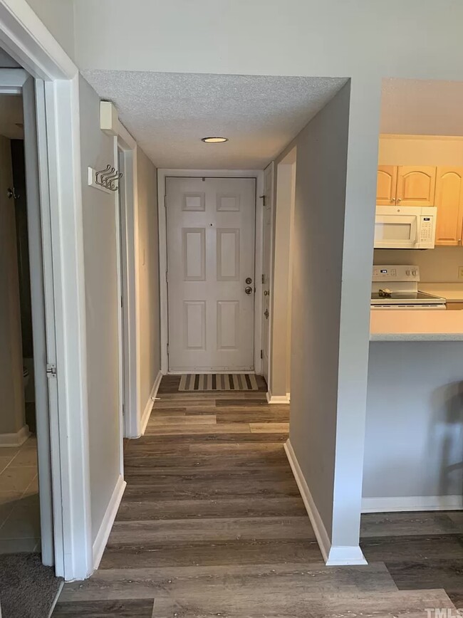 Building Photo - 3702 Chimney Ridge Pl