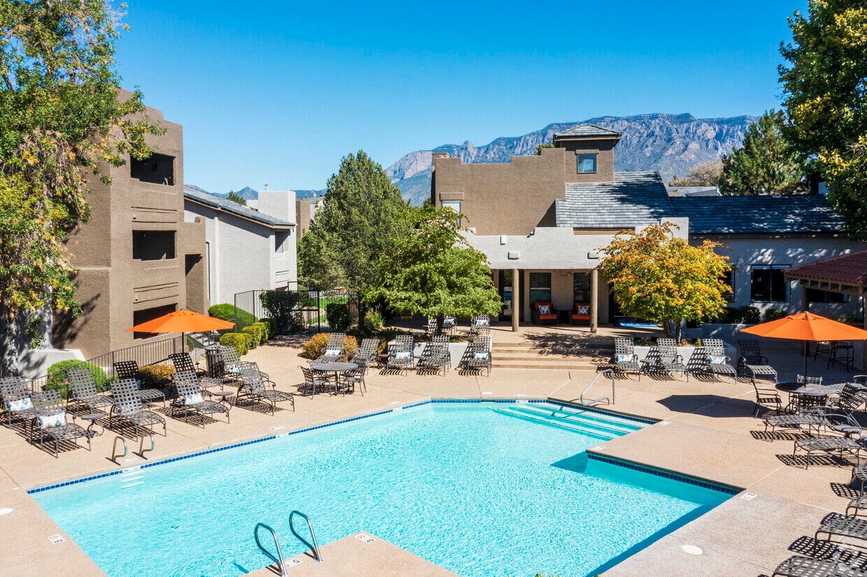 La Mirage Apartment Homes Apartments in Albuquerque, NM
