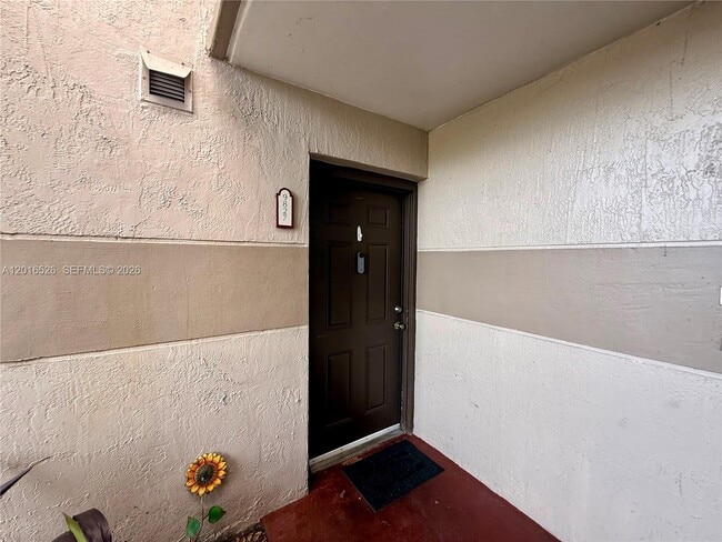 Building Photo - 9827 Nob Hill Ct