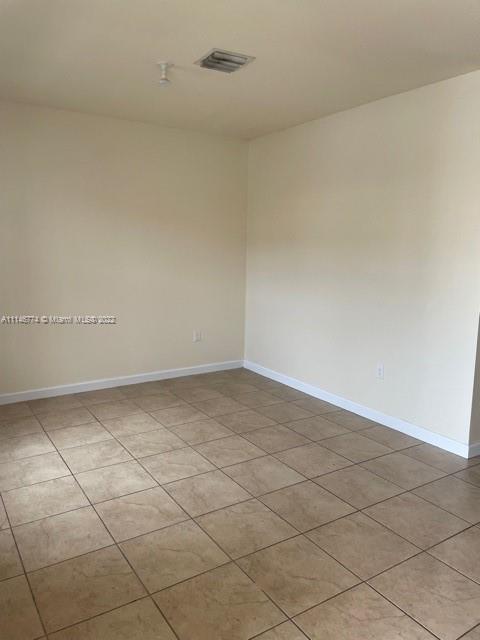 Foto del edificio - 3220 SE 5th St