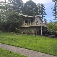 Building Photo - 910 Ranch Rd