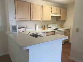 Building Photo - 4285 Summer Landing Dr