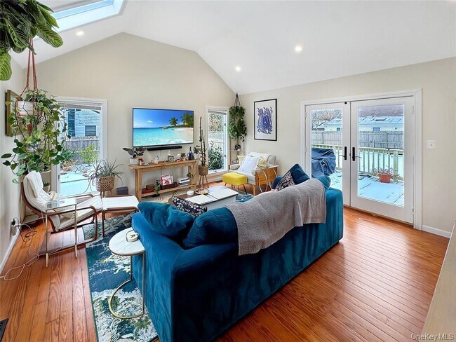 Foto del edificio - 120 Clinton Ave