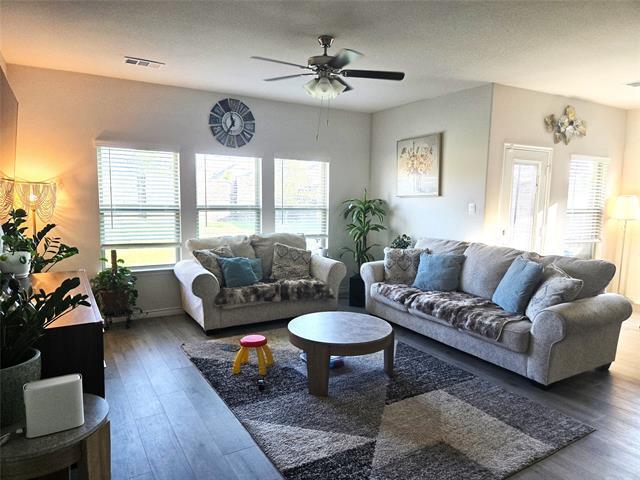 Foto del edificio - 6116 Crownmere Dr