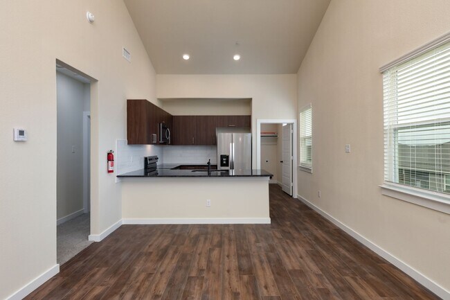 Foto del edificio - AVAILABLE NOW! GORGEOUS 2 BEDROOM FOUR PLEX LOCATED IN MIDLOTHIAN ISD!