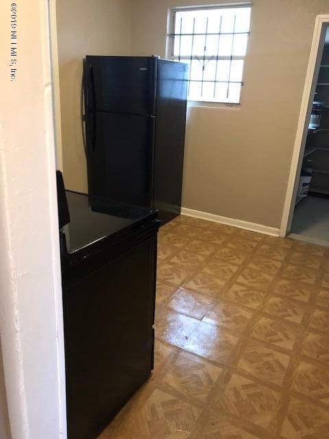 Foto del edificio - 5939 Droad St