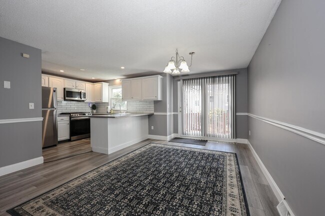 Foto del edificio - 5 Gleneagle Dr