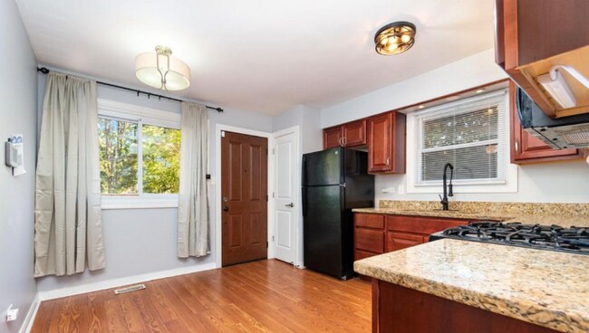 Foto del edificio - 544 Garfield Ave