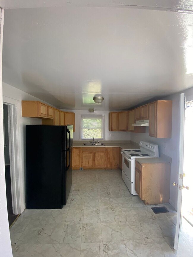 Building Photo - Rva north side 2 bedroom house!  Central A...