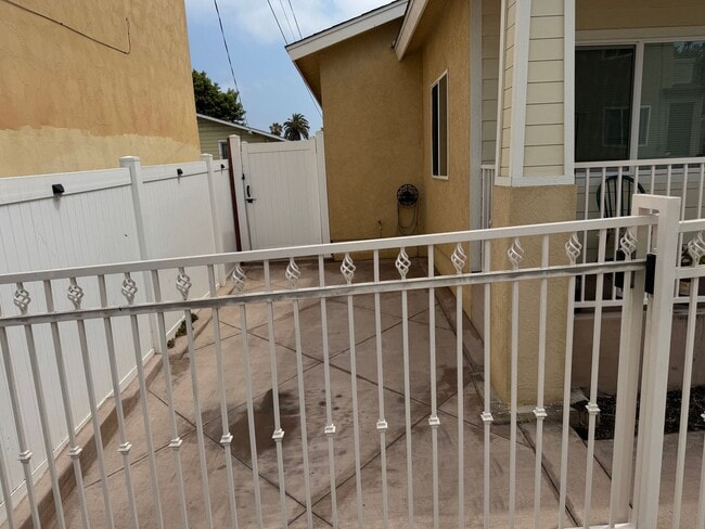 Building Photo - 2121 Ocean View Blvd