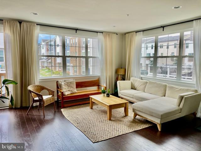 Foto del edificio - 22128 Cabin Branch Ave