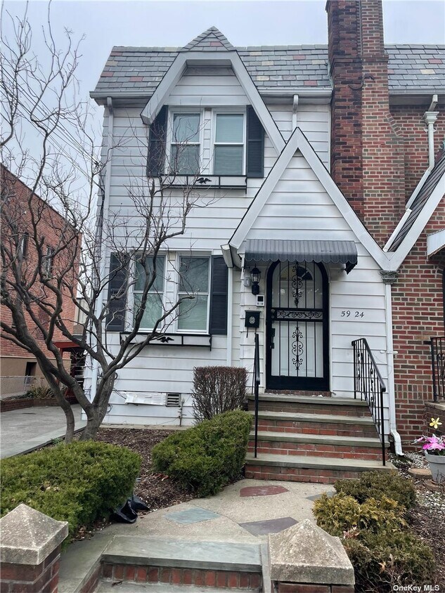 5924 70th St, Queens, NY 11378 House Rental in Queens, NY