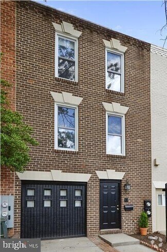 Building Photo - 1514 Pennsylvania Ave. SE