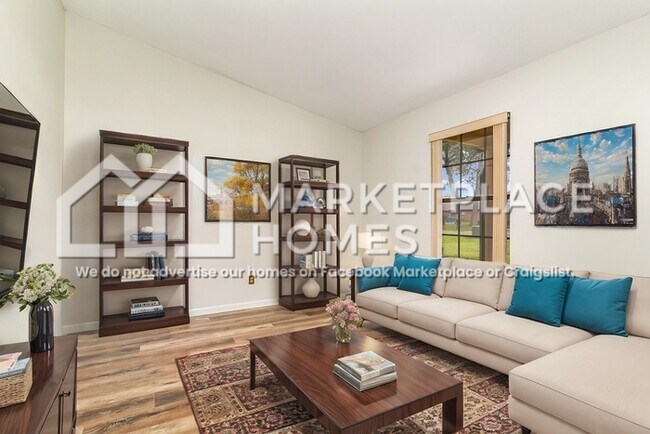 Building Photo - 11632 Poydras Ln