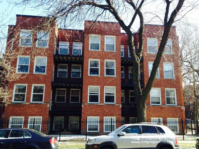 Foto del edificio - 2520 W Leland Ave