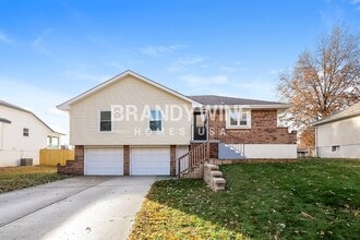 Building Photo - 19215 E 13 St N