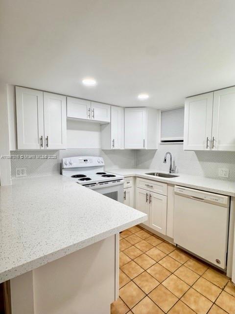Foto del edificio - 8290 Lake Dr