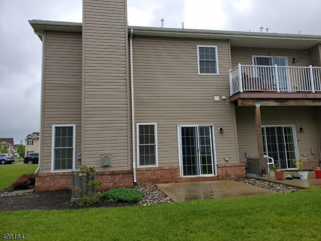 Building Photo - 80 Morgan Way