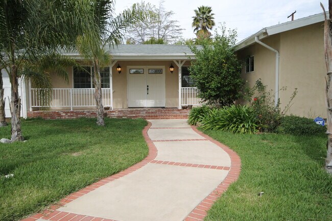 Foto del edificio - 22251 Welby Way