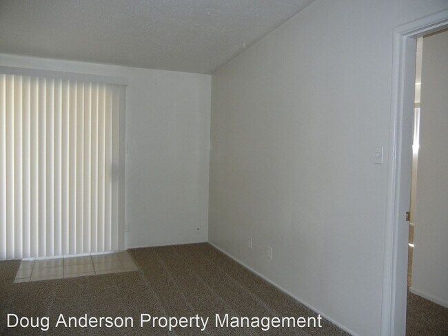Building Photo - 4 br, 2 bath House - ***1132 WEST AVENUE J-12