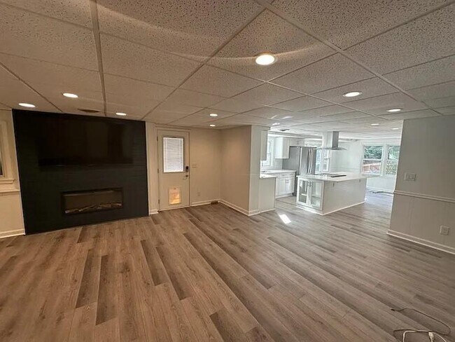Foto del edificio - 260 Glen Meadow Ct
