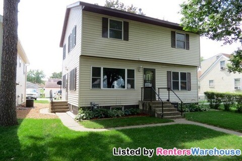 Primary Photo - 116 E Frost St