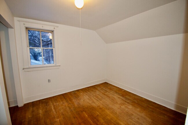 Foto del edificio - 821 8th St N