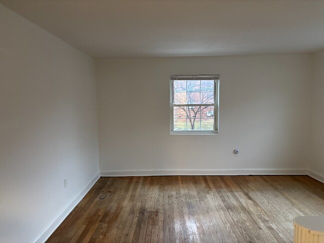 Foto del edificio - 5224 8th Rd S