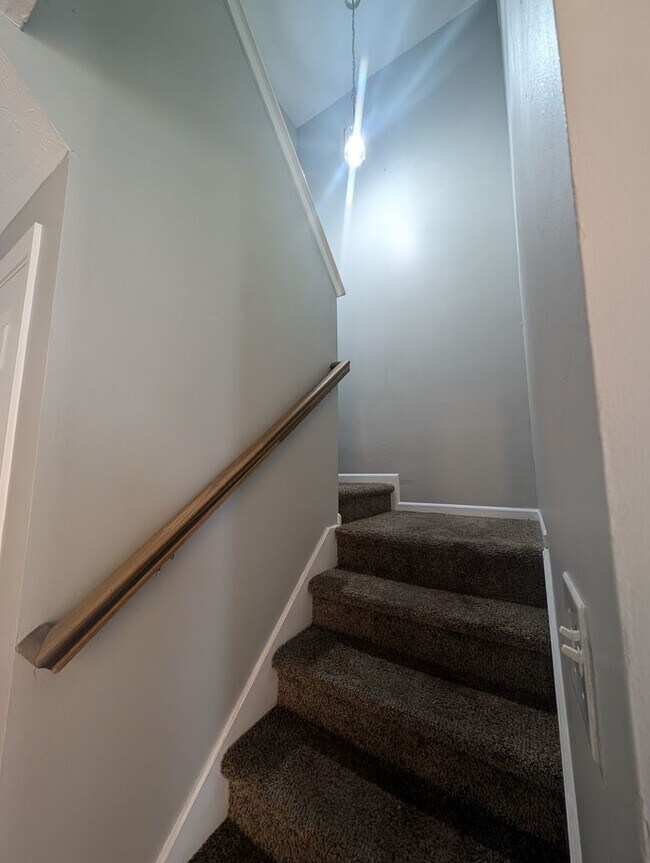 Foto del edificio - Beautifully Updated 4BR/3BA in Perry Towns...