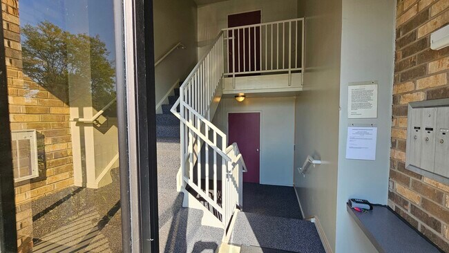 Foto del edificio - 729 Limerick Ln