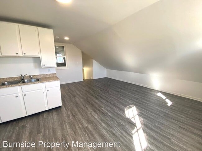 Building Photo - 1 br, 1 bath House - 9459 Sharpsburg Pike