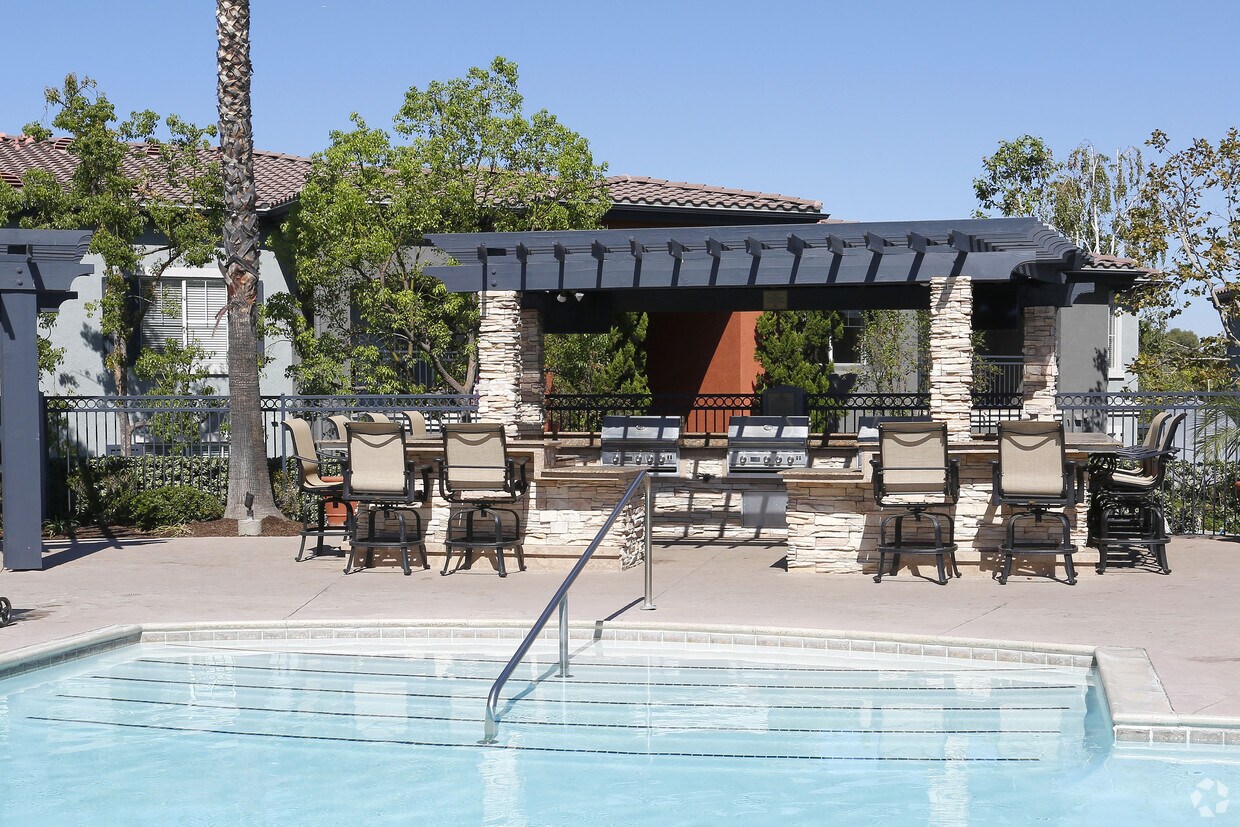 Estancia at Mission Grove Apartments in Riverside, CA