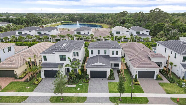Building Photo - 13642 Artisan Cir