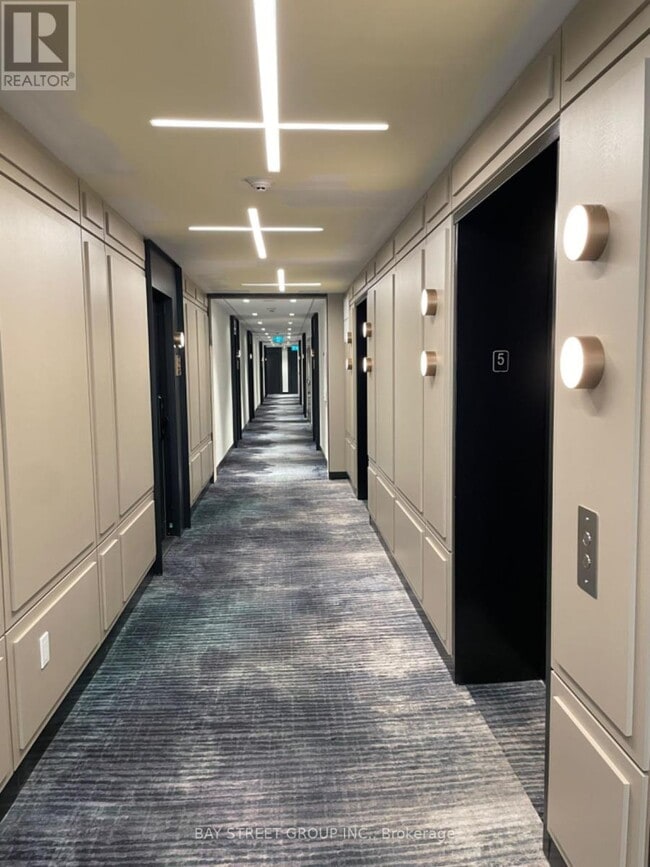 Photo du bâtiment - 3200 William Coltson Ave